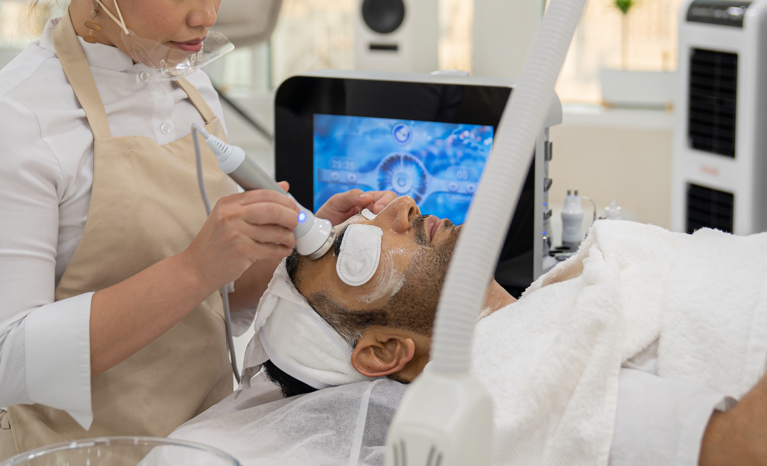 Oxyegeno-Facial-Treatment